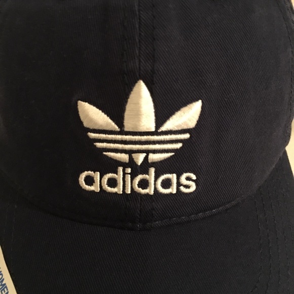 ADIDAS Women’s Fit Navy Adjustable Cap BNWT FIRM$ - Picture 5 of 6